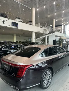 Hongqi Мэйджор Север — фото 2
