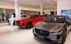 Land Rover Рольф Октябрьская — фото 1