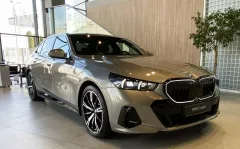 BMW Евросиб Лахта — фото 1
