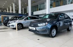 Агат на Комсомольском, Lada — фото 4